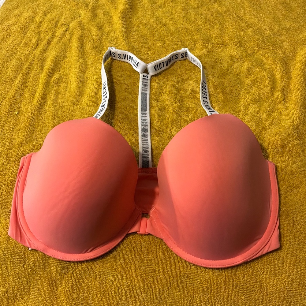 Victoria's Secret Coral-Peach Smooth T-Back Push-Up Bra
